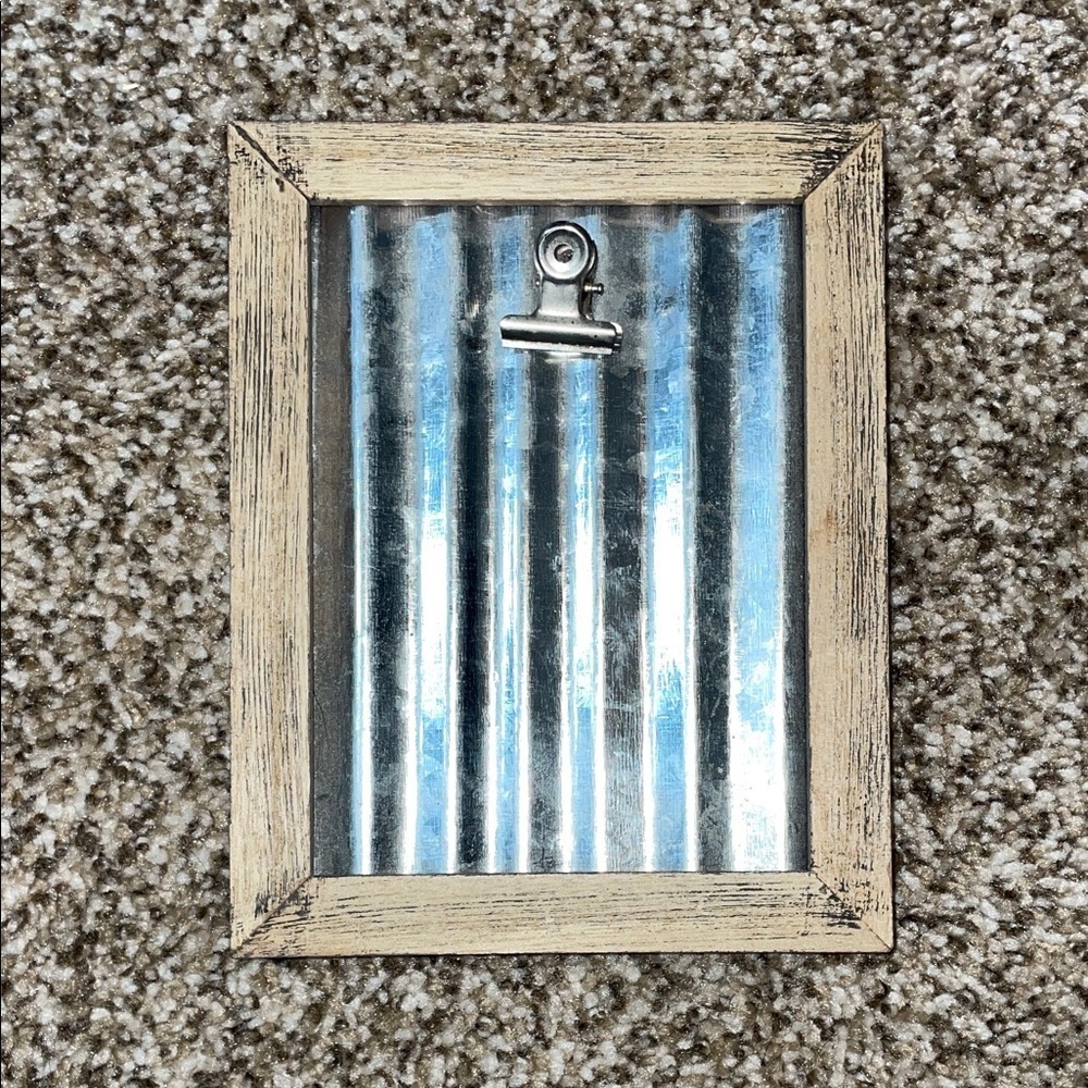 💛Rustic Silver and Tan Clip Frame - Picture 1 of 2